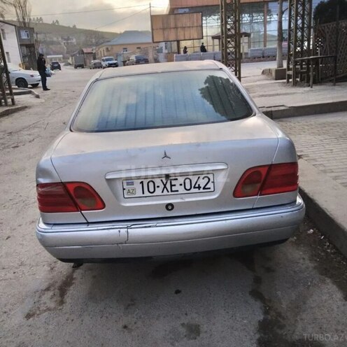 Mercedes E 230 1996, 394,500 km - 2.3 l - İmişli