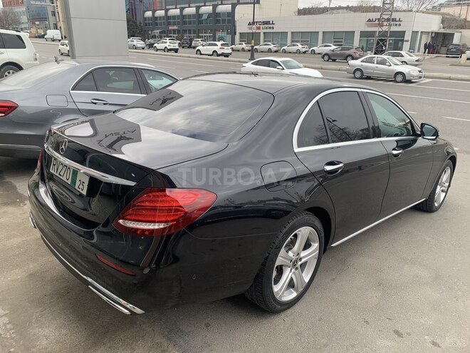 Mercedes E 220 d 2018, 123,000 km - 2.0 l - Bakı