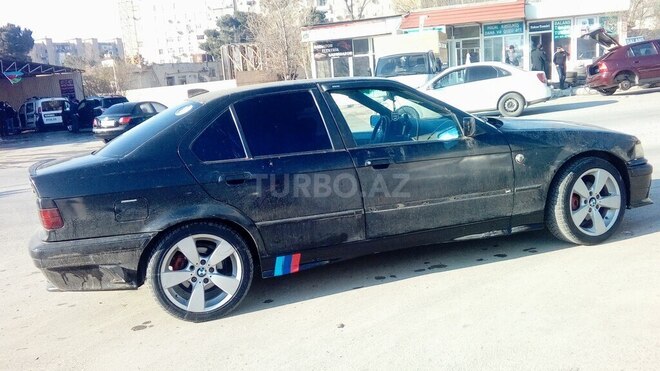 BMW 320 1992, 265,000 km - 2.0 л - Bakı