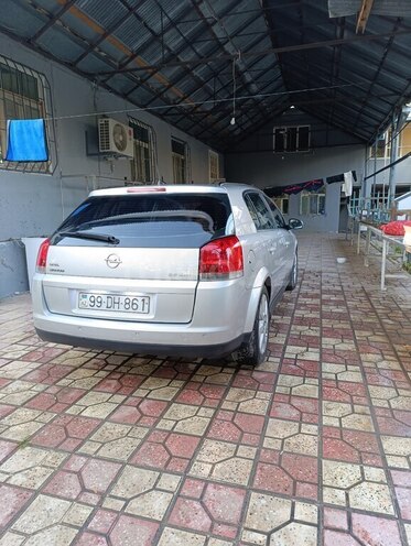 Opel Signum 2003, 341,300 km - 2.2 l - Horadiz