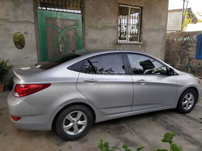 Hyundai Accent 2011, 180,000 km - 1.6 l - Bakı