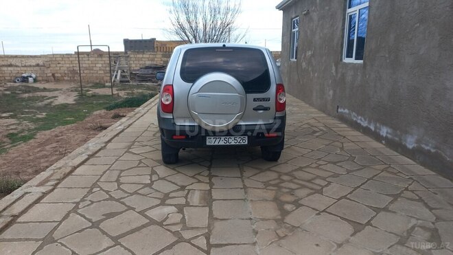 Chevrolet Niva-3