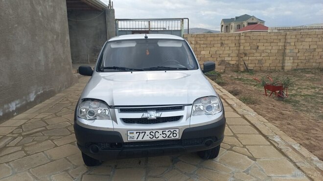 Chevrolet Niva-1