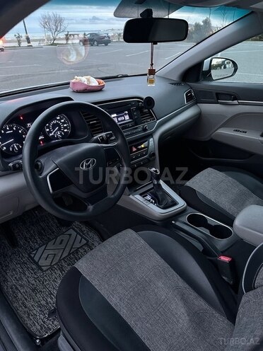 Hyundai Elantra 2016, 140,000 km - 2.0 l - Bakı