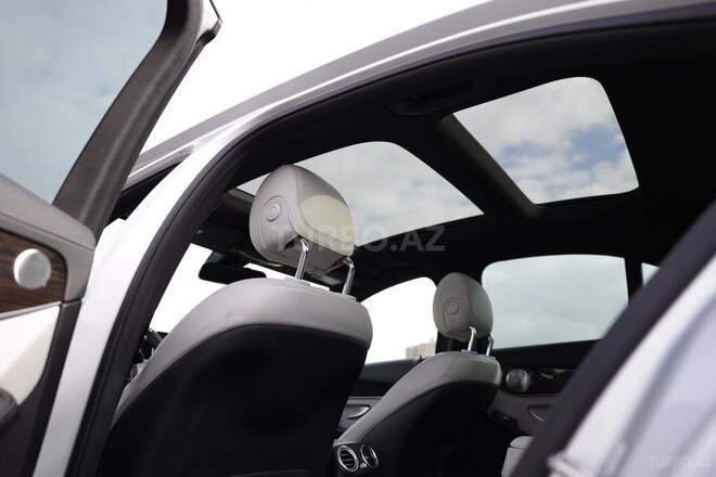 Mercedes C 300 4MATIC 2016, 150,271 km - 2.0 l - Bakı