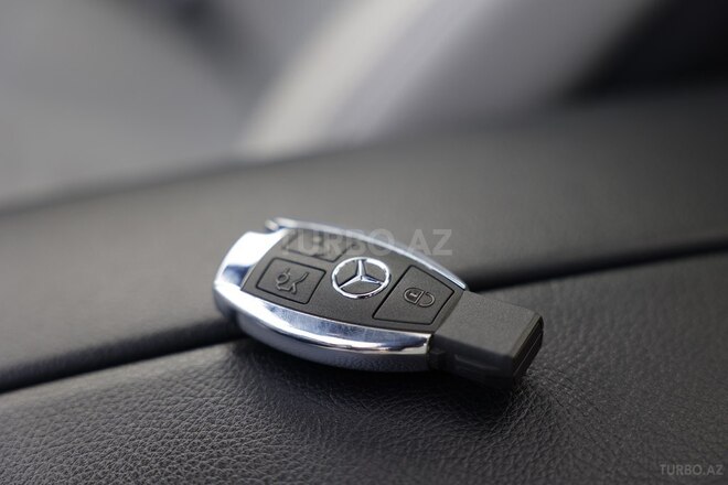 Mercedes C 300 4MATIC 2016, 150,271 km - 2.0 l - Bakı