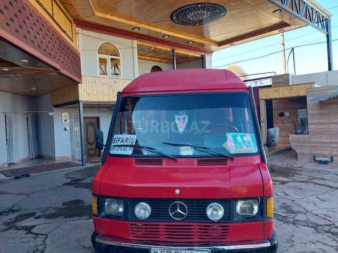 Mercedes 208 D 1992, 876,763 km - 2.3 л - Sabirabad
