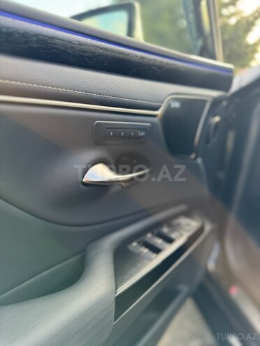 Lexus ES 250 2022, 10,500 km - 2.5 л - Bakı