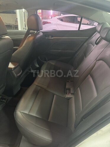 Hyundai Avante 2016, 170,000 km - 1.6 l - Bakı