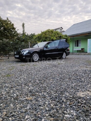 Mercedes E 220 d 2008, 297,000 km - 2.2 l - Bakı