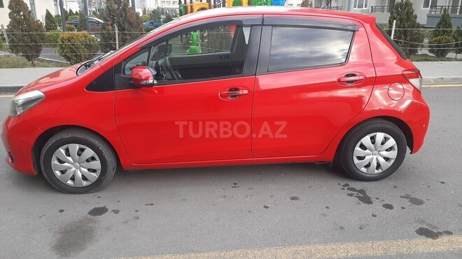 Toyota Vitz 2012, 99,000 km - 1.3 l - Bakı