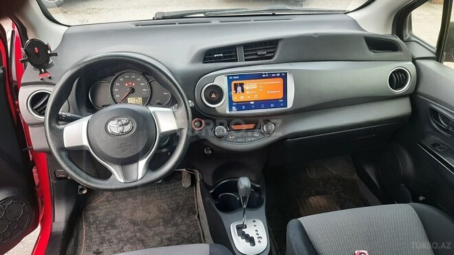 Toyota Vitz 2012, 99,000 km - 1.3 l - Bakı
