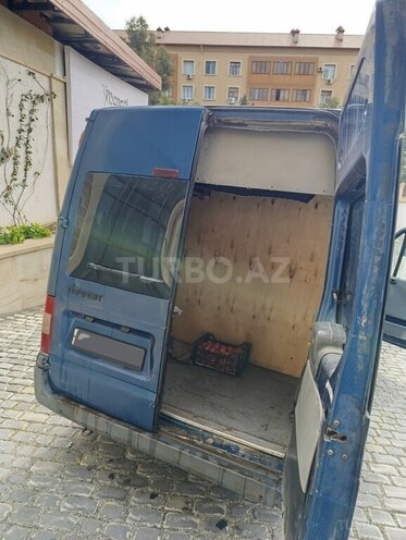 Ford Transit-10