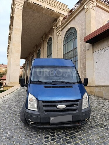 Ford Transit-1