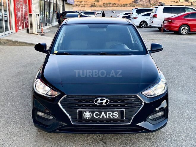 Hyundai Accent-1