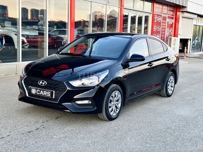 Hyundai Accent-2