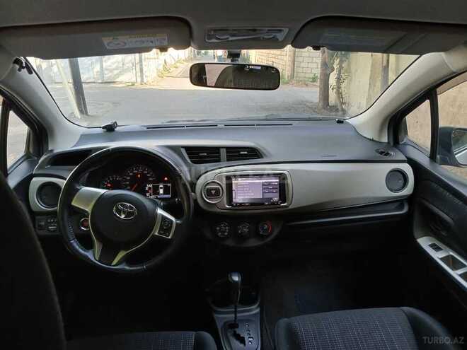 Toyota Vitz 2014, 32,000 km - 1.3 l - Quba