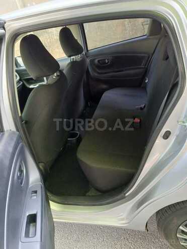 Toyota Vitz 2014, 32,000 km - 1.3 l - Quba