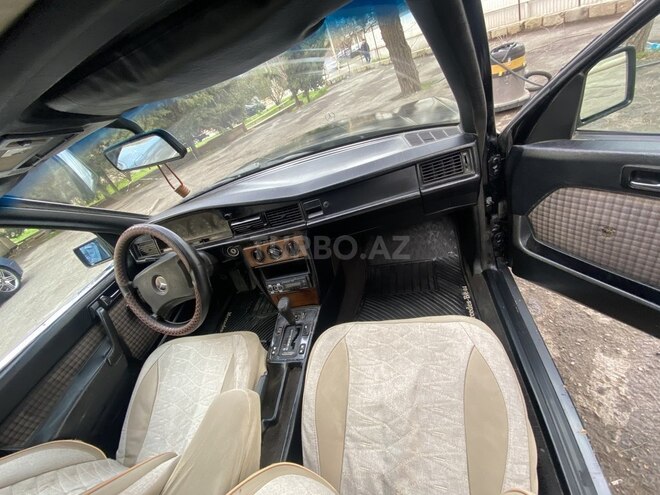 Mercedes 190 1990, 217,171 km - 2.3 l - Bakı