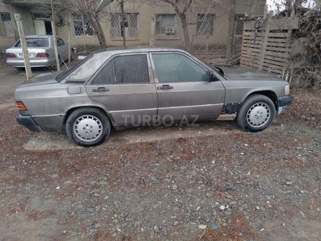 Mercedes 190 1989, 636,800 km - 2.0 л - Mingəçevir