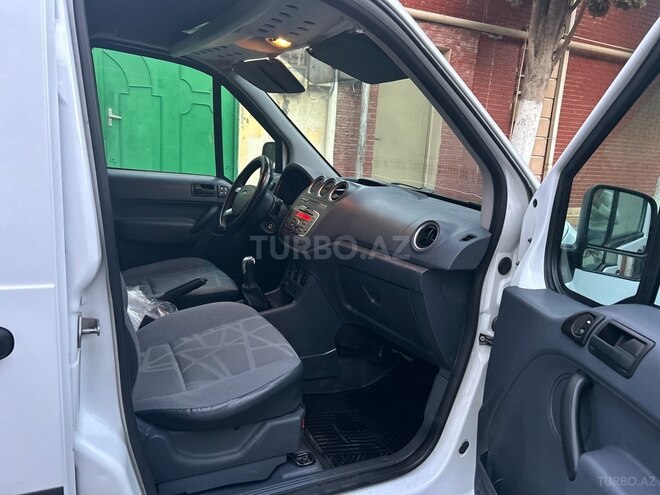 Ford Tourneo Connect 2011, 207,600 km - 1.8 l - Bakı
