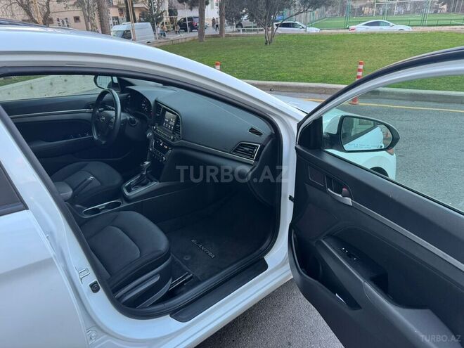 Hyundai Elantra 2017, 88,000 km - 2.0 l - Bakı