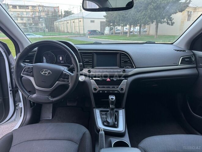 Hyundai Elantra 2017, 88,000 km - 2.0 l - Bakı