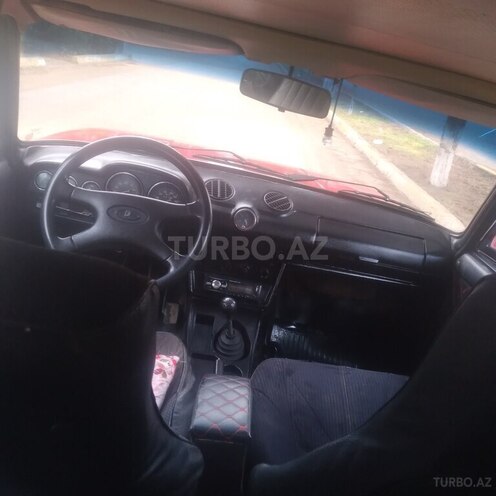 LADA (VAZ) 21011 1979, 95,000 km - 1.5 l - Salyan