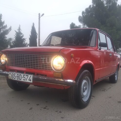 LADA (VAZ) 21011 1979, 95,000 km - 1.5 l - Salyan