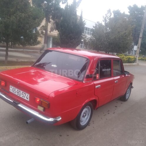 LADA (VAZ) 21011 1979, 95,000 km - 1.5 l - Salyan