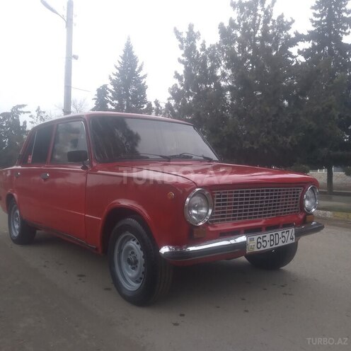 LADA (VAZ) 21011 1979, 95,000 km - 1.5 l - Salyan