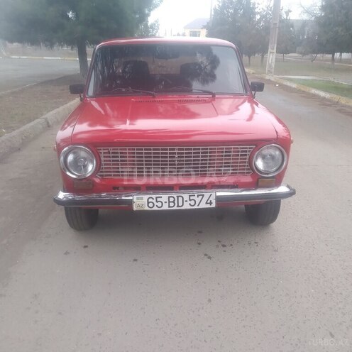 LADA (VAZ) 21011 1979, 95,000 km - 1.5 l - Salyan