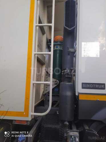 HOWO Sinotruk-9
