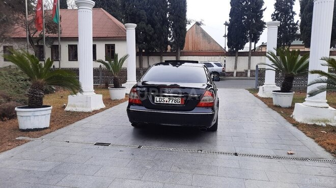 Mercedes E 350 2006, 271,000 km - 3.5 l - Bakı