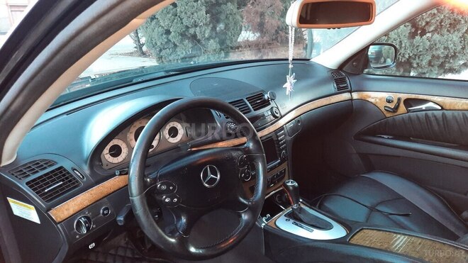 Mercedes E 350 2006, 271,000 km - 3.5 l - Bakı