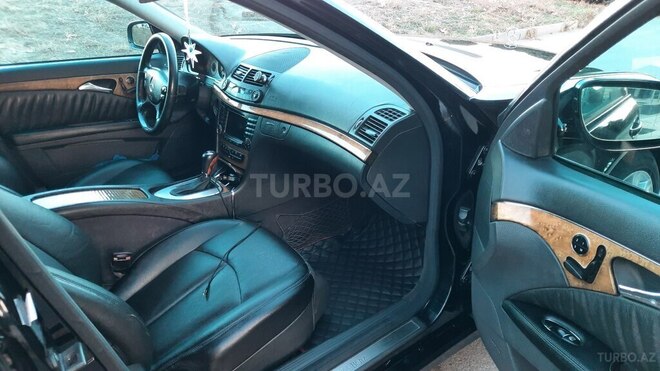 Mercedes E 350 2006, 271,000 km - 3.5 l - Bakı