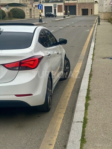 Hyundai Elantra 2015, 117,000 km - 1.8 л - Bakı