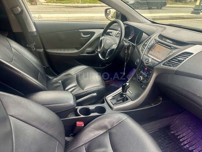 Hyundai Elantra 2015, 117,000 km - 1.8 л - Bakı