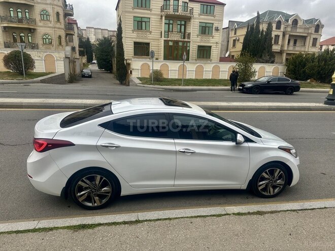 Hyundai Elantra 2015, 117,000 km - 1.8 л - Bakı