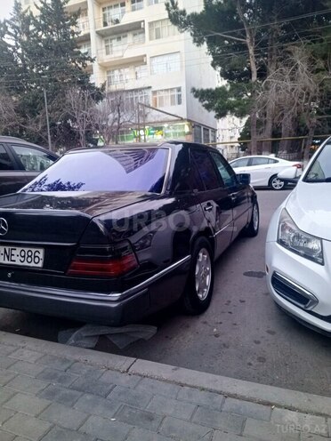 Mercedes E 200 1991, 354,000 km - 2.0 l - Bakı