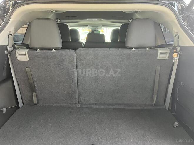 Toyota Highlander-12