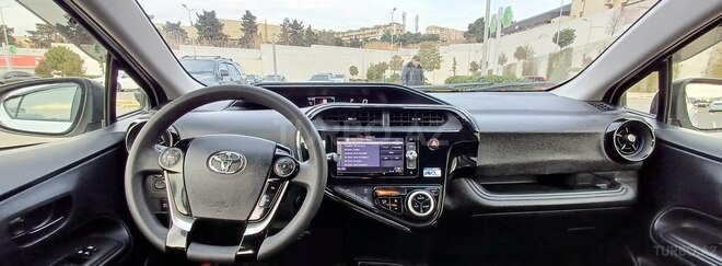 Toyota Aqua 2020, 92,000 km - 1.5 l - Bakı