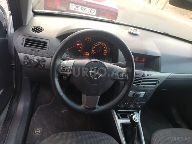 Opel Astra 2006, 211,000 km - 1.4 l - Göygöl