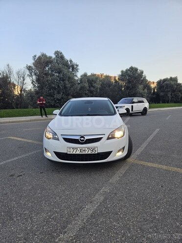 Opel Astra 2011, 195,000 km - 1.3 л - Bakı