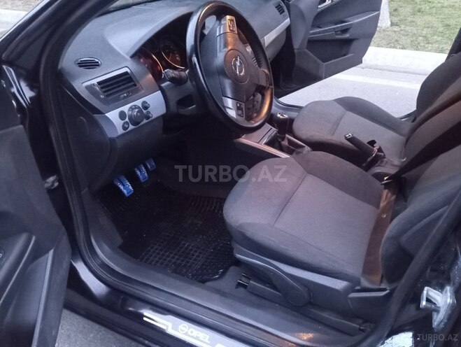 Opel Astra 2007, 300,000 km - 1.4 l - Sumqayıt