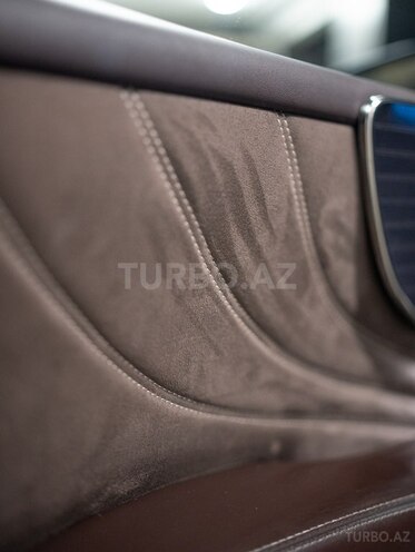 Lexus LS 350-10