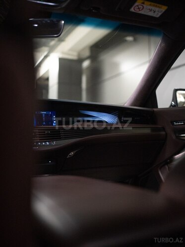 Lexus LS 350-16