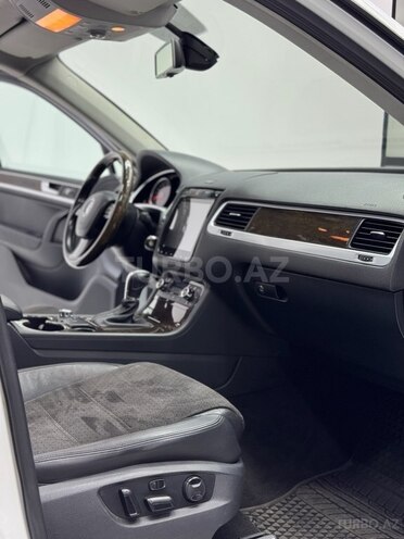 Volkswagen Touareg 2012, 170,000 km - 3.6 l - Bakı