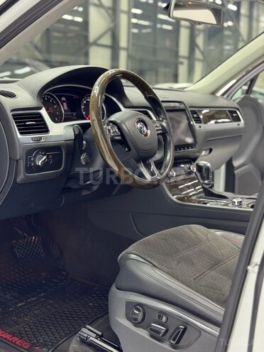 Volkswagen Touareg 2012, 170,000 km - 3.6 l - Bakı