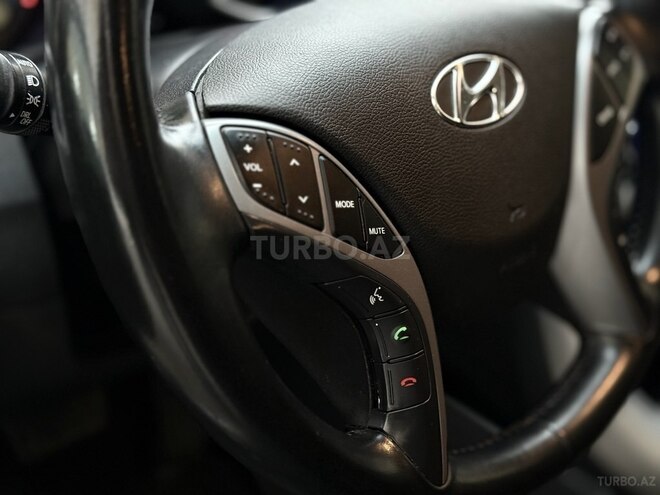 Hyundai Elantra 2015, 115,873 km - 1.8 л - Bakı